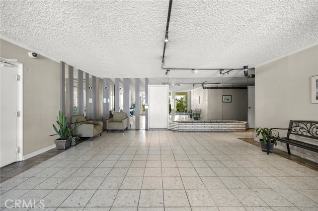 1187 E 3rd Street, Long Beach CA: https://media.crmls.org/medias/7d05d3b4-ddc8-4df5-9705-d546cbac3f27.jpg