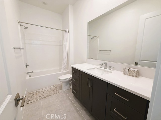 Detail Gallery Image 41 of 48 For 27508 Golden Currant Pl, Valencia,  CA 91381 - 5 Beds | 4/1 Baths