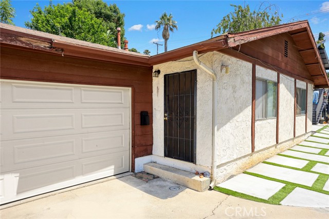 1385 N Marengo Avenue, Pasadena CA: https://media.crmls.org/medias/7d0713ec-17f8-40c3-bb62-058689164271.jpg