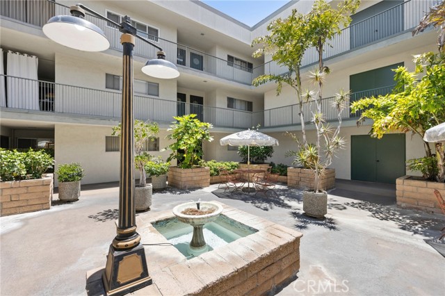 1187 E 3rd Street, Long Beach CA: https://media.crmls.org/medias/7d077310-9176-4785-8c29-8305c04ce48f.jpg