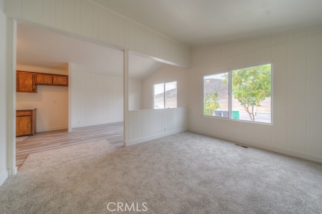 Detail Gallery Image 8 of 35 For 34798 Lyn Ave, Hemet,  CA 92545 - 3 Beds | 2 Baths