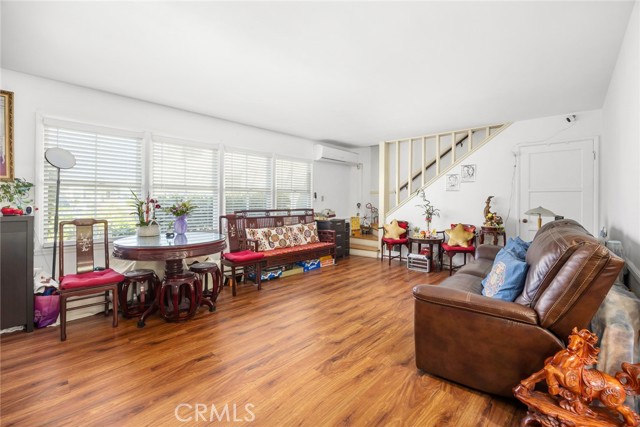 Detail Gallery Image 4 of 28 For 1150 Okoboji Dr, Arcadia,  CA 91007 - – Beds | – Baths