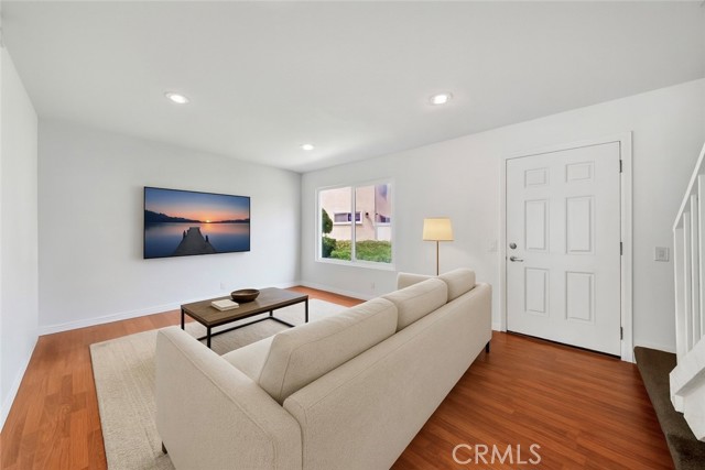 Detail Gallery Image 1 of 31 For 6 Raleigh, Irvine,  CA 92604 - 3 Beds | 1/1 Baths