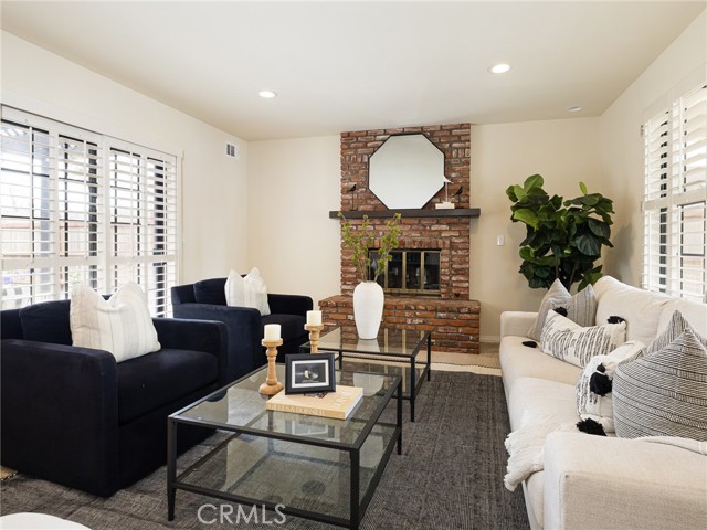 502 Washington Street, El Segundo CA: https://media.crmls.org/medias/7d09ab72-bde1-4228-b135-260ad0f555fb.jpg