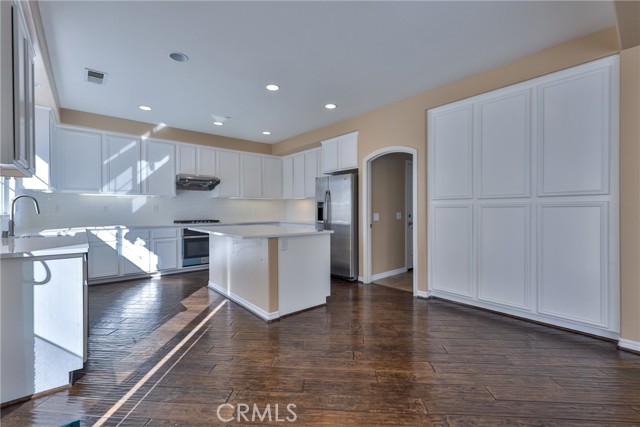 Detail Gallery Image 8 of 36 For 1230 Cantania Dr, Redlands,  CA 92374 - 4 Beds | 2/1 Baths