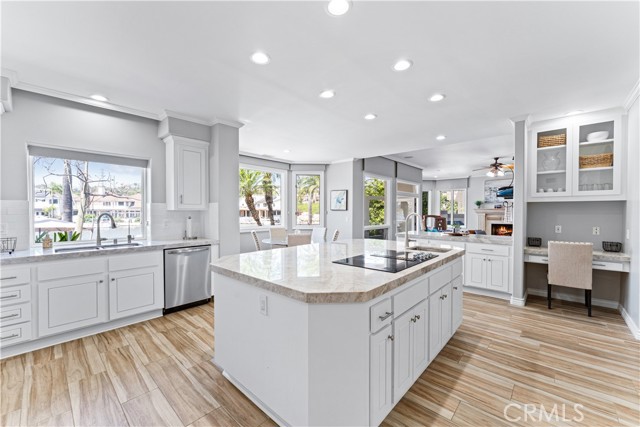 28081 Tefir, Mission Viejo CA: https://media.crmls.org/medias/7d0a29df-66e6-4e57-8262-1dde5eafa7f6.jpg
