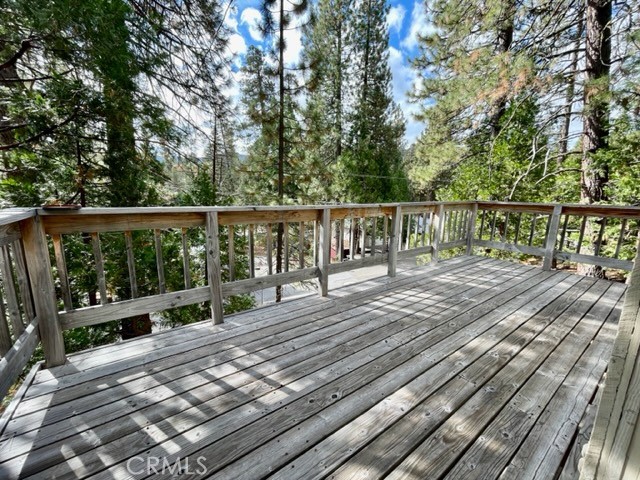 Front deck off off living room