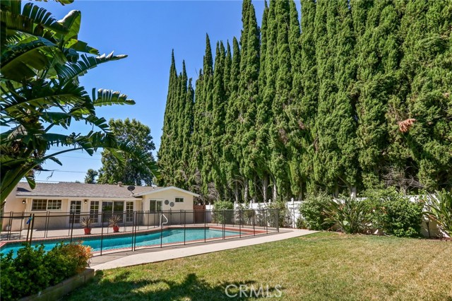 Detail Gallery Image 39 of 40 For 22841 Mariano St, Woodland Hills,  CA 91367 - 3 Beds | 3 Baths