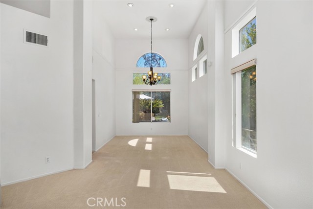 Detail Gallery Image 12 of 39 For 32147 Corte Florecita, Temecula,  CA 92592 - 5 Beds | 3 Baths