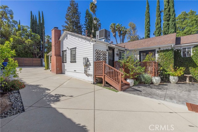 22227 Avenue San Luis photo 25