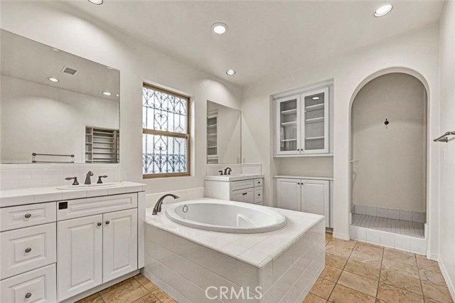 Detail Gallery Image 15 of 44 For 82 Vintage, Irvine,  CA 92620 - 3 Beds | 2/1 Baths