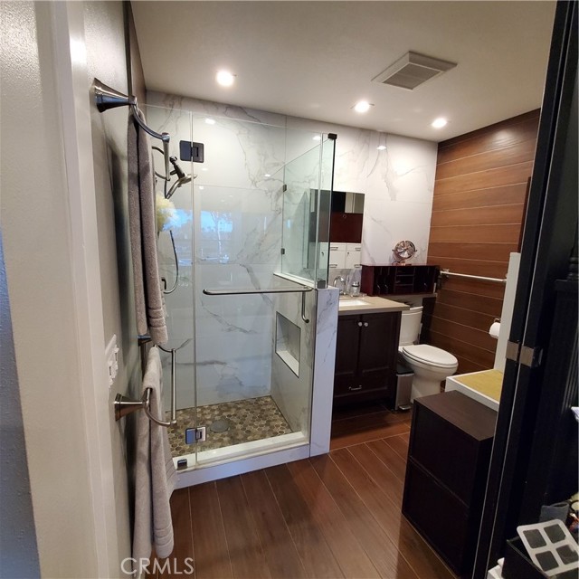 Detail Gallery Image 22 of 45 For 5201 Marina Pacifica S, Long Beach,  CA 90803 - 2 Beds | 2/1 Baths