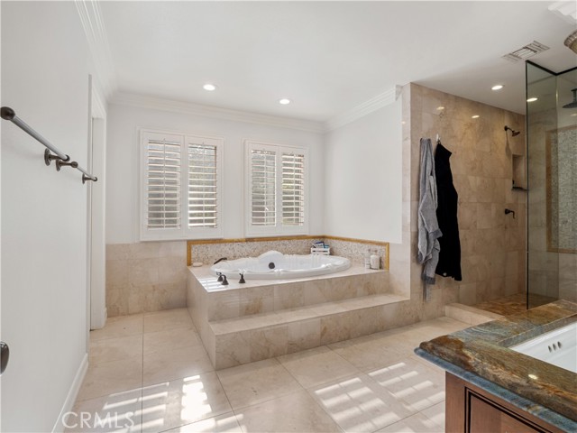 Detail Gallery Image 22 of 46 For 26675 Macmillan Ranch Rd, Canyon Country,  CA 91387 - 5 Beds | 4/1 Baths