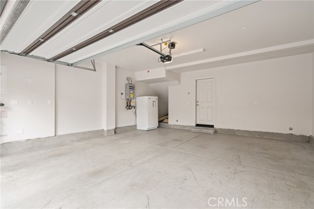 Detail Gallery Image 24 of 30 For 14714 Sherman Way, Van Nuys,  CA 91405 - 4 Beds | 3/1 Baths