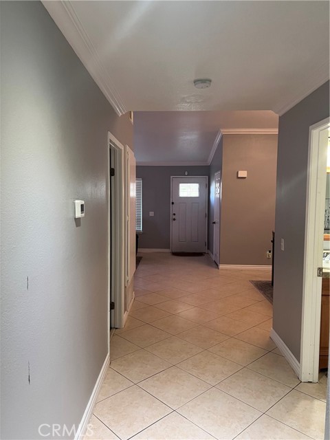 3370 Hollowood Court, Riverside CA: https://media.crmls.org/medias/7d0cb30c-1323-47c9-8ad9-1a8b33bc5b51.jpg