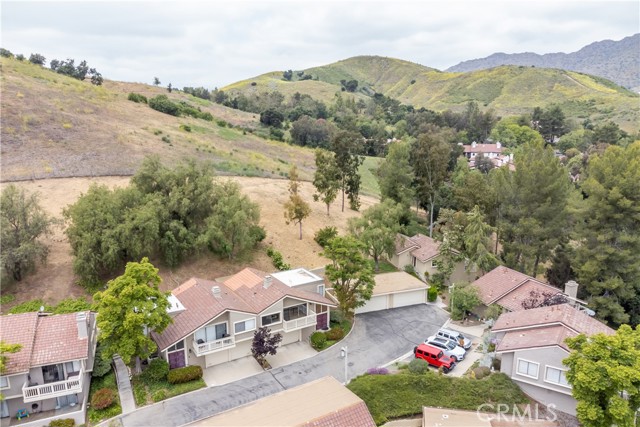 661 La Corona Court, Oak Park CA: https://media.crmls.org/medias/7d0ce25f-02bb-426a-a681-87e88053d35a.jpg