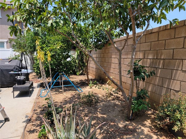 Detail Gallery Image 8 of 17 For 1662 Palermo Dr, Riverside,  CA 92507 - 3 Beds | 2/1 Baths