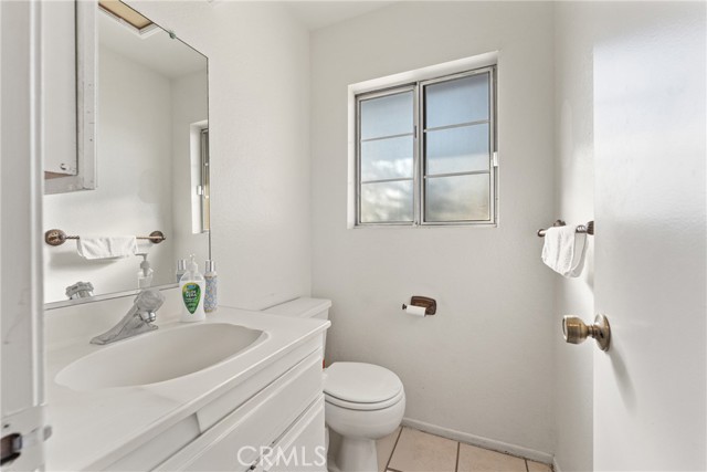 Detail Gallery Image 13 of 31 For 11557 Oakwood, Fontana,  CA 92337 - 3 Beds | 2/1 Baths