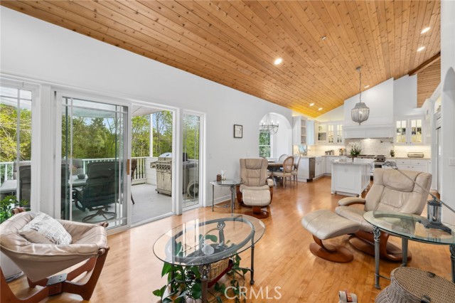 23482 Via Alondra, Coto de Caza CA: https://media.crmls.org/medias/7d0e7c27-7688-415d-8a9a-50eb7cfbca20.jpg