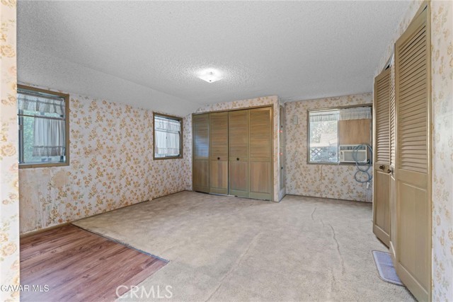 Detail Gallery Image 13 of 23 For 1333 E Avenue R4, Palmdale,  CA 93550 - 4 Beds | 2 Baths