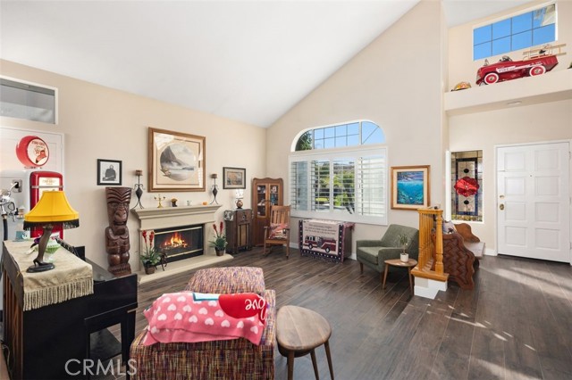 Detail Gallery Image 6 of 39 For 19222 Red Bluff, Lake Forest,  CA 92679 - 4 Beds | 3/1 Baths