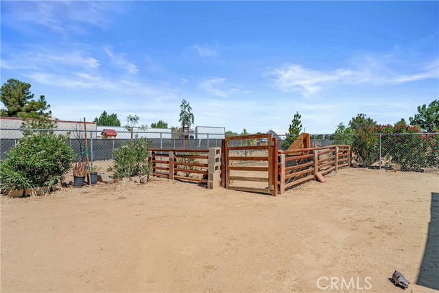 Detail Gallery Image 17 of 25 For 10719 E Avenue R4, Littlerock,  CA 93543 - 3 Beds | 2 Baths
