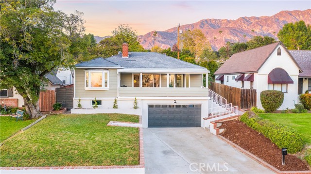 Detail Gallery Image 1 of 1 For 945 Beverly Way, Altadena,  CA 91001 - 4 Beds | 2 Baths