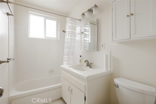 Detail Gallery Image 16 of 19 For 740 W 27th St #2,  San Pedro,  CA 90731 - 2 Beds | 1 Baths