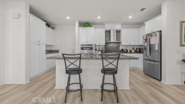 Detail Gallery Image 5 of 27 For 4547 S Luna Privado, Ontario,  CA 91761 - 2 Beds | 2 Baths