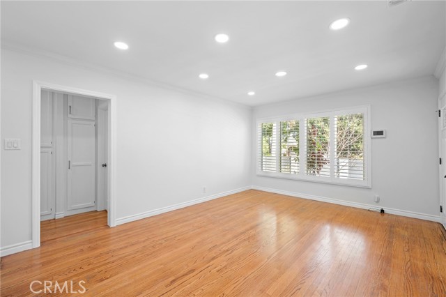 Detail Gallery Image 7 of 30 For 6637 Capps, Reseda,  CA 91335 - 3 Beds | 2/1 Baths