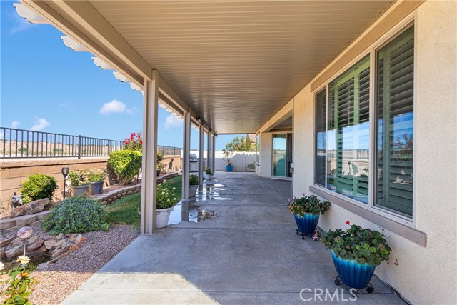 11300 River Run Street, Apple Valley CA: https://media.crmls.org/medias/7d15d1be-7d9b-42ca-acd4-32a98f2cae48.jpg