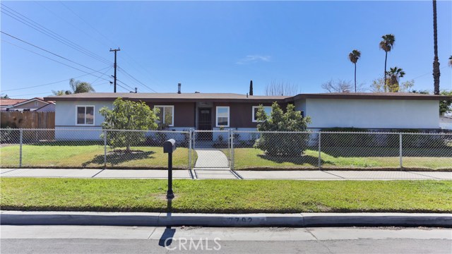 7792 Gramercy Pl, Riverside, CA 92503