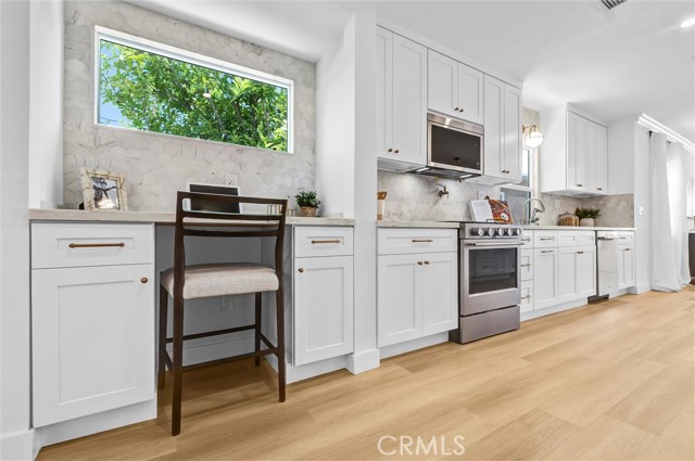 Image 11 of 29 For 6329 Candor Street