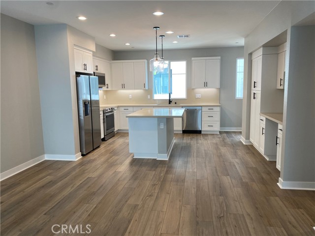 Detail Gallery Image 3 of 10 For 2127 Marine Walk, Gardena,  CA 90249 - 4 Beds | 3 Baths