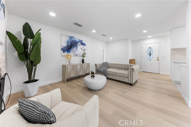 Detail Gallery Image 7 of 24 For 1326 Mayland Ave, La Puente,  CA 91746 - 4 Beds | 2 Baths
