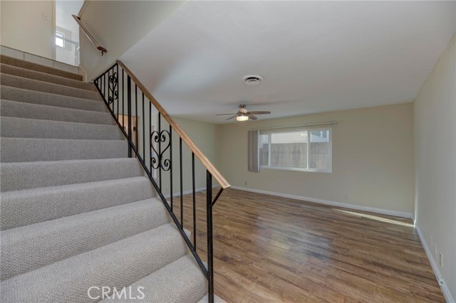 Detail Gallery Image 3 of 30 For 25834 Viana Ave #5,  Lomita,  CA 90717 - 2 Beds | 1/1 Baths