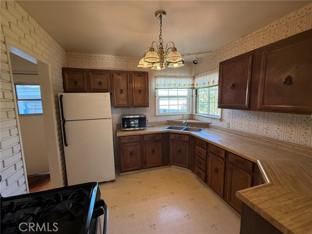 Detail Gallery Image 13 of 35 For 607 30th St, Paso Robles,  CA 93446 - 2 Beds | 1 Baths