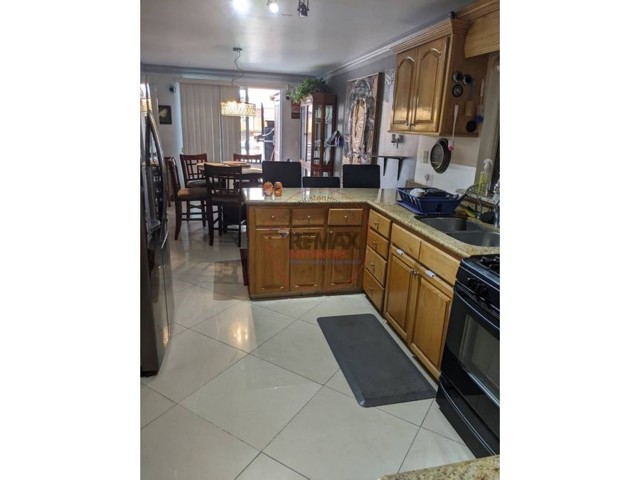 Detail Gallery Image 17 of 71 For 669 Calle Paseo De Las Acacias, –,  – 22847 - 5 Beds | 3/1 Baths