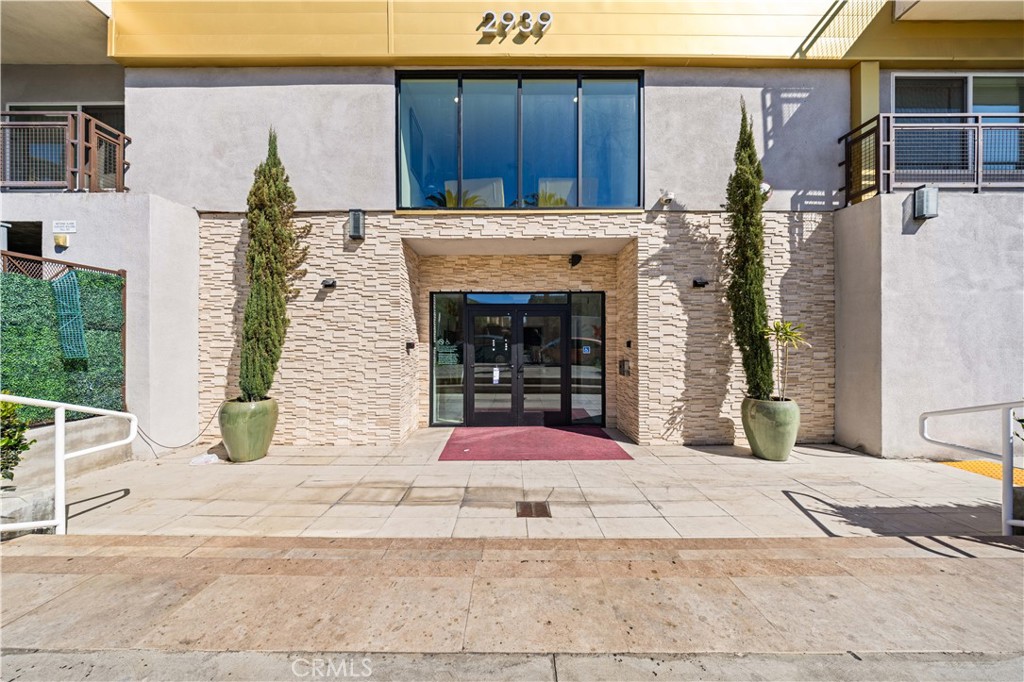 https://media.crmls.org/medias/7d1955fe-4e0d-4960-b560-072a017edfc1.jpg?preset=X-Large