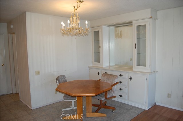 Detail Gallery Image 5 of 12 For 1631 Bella Vista, Hemet,  CA 92543 - 2 Beds | 2 Baths