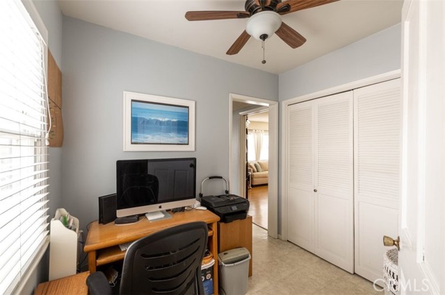 931 5th Street, Hermosa Beach, California 90254, 6 Bedrooms Bedrooms, ,2 BathroomsBathrooms,Residential,Sold,5th,SB22187324