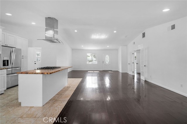 8627 Vicki Drive, Whittier CA: https://media.crmls.org/medias/7d1a29d3-4dbe-4489-a462-ce3ff08a9d68.jpg