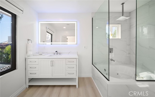 Detail Gallery Image 114 of 200 For 7930 Vulcan Dr, Los Angeles,  CA 90046 - 7 Beds | 8/1 Baths