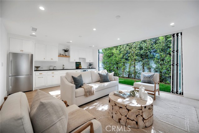 Detail Gallery Image 40 of 49 For 620 12th Street, Manhattan Beach,  CA 90266 - 5 Beds | 4/1 Baths