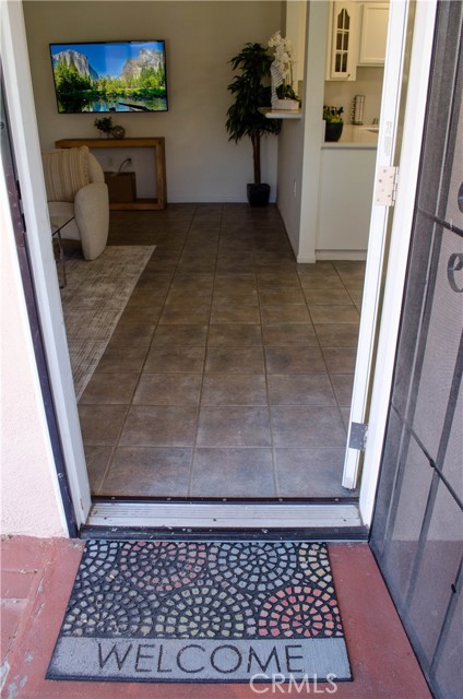 19152 Avenue Of The Oaks, Newhall CA: https://media.crmls.org/medias/7d1d1f12-8bc7-4eb1-b50d-d31beda25cc3.jpg
