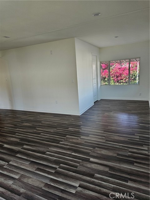 Detail Gallery Image 8 of 15 For 160 S Eucalyptus #111 Ave #111,  Rialto,  CA 92376 - 3 Beds | 2 Baths