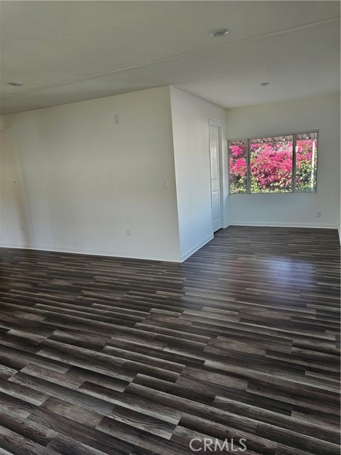 Detail Gallery Image 8 of 15 For 160 S Eucalyptus #111 Ave #111,  Rialto,  CA 92376 - 3 Beds | 2 Baths