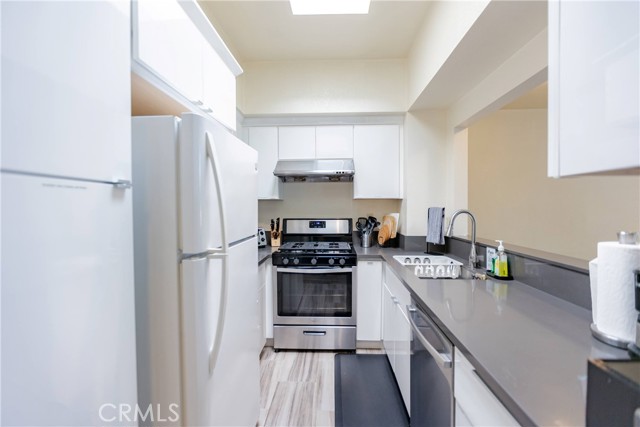 801 S 2nd Street, Alhambra CA: https://media.crmls.org/medias/7d1e1095-810f-4ada-b6d5-edc620a13702.jpg