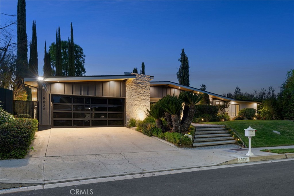 18839 La Amistad Place