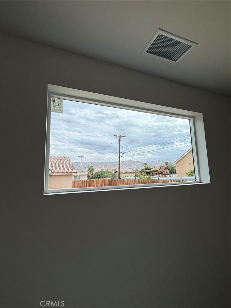 https://media.crmls.org/medias/7d1e4c08-7029-461a-8973-1eb0a9828826.jpg?preset=X-Large